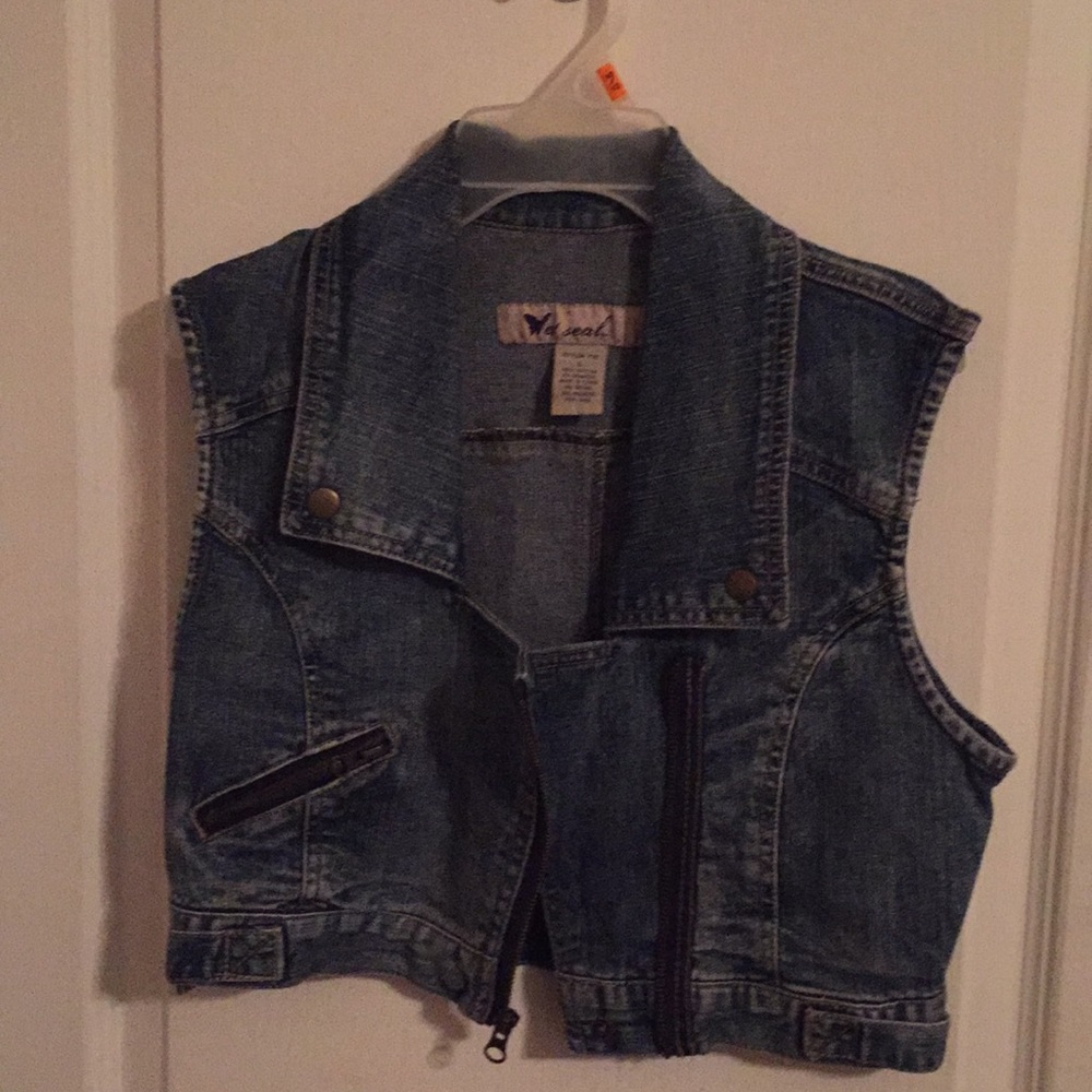 Wet Seal Blue Denim Cropped Vest